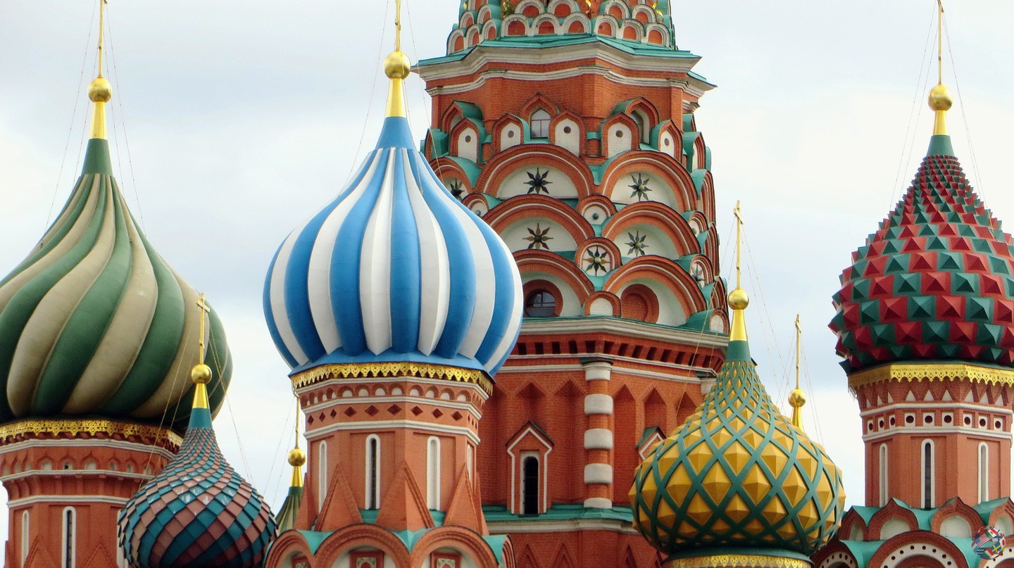 Одиннадцать вещей, которые не советуют делать иностранным туристам при посещении России
